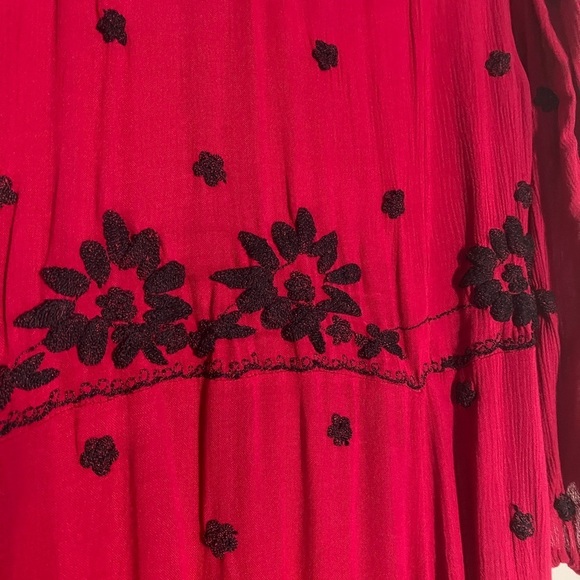 Gorgeous red/magenta dress with floral black embroidery by Free People - Picture 5 of 13